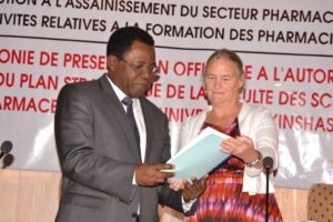Higher Education Minister Théophile Mbemba Fundu and USAID DRC Mission Director Diana Putman at the launch of the country's first strategic plan for pharmacist training. 